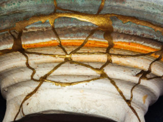 celine-santini-kintsugi-gold-scherben